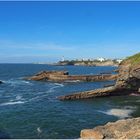 Vue sur la côte et le phare de Biarritz