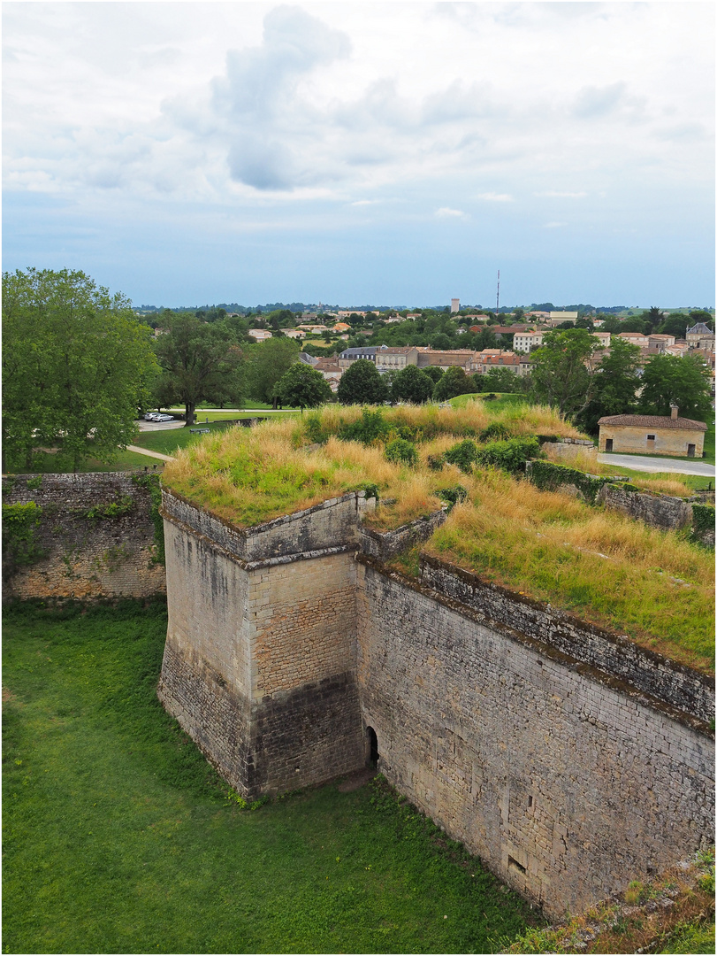 Vue sur la ville de Blaye…