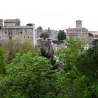 Vue sur la ville de Clisson (44) depuis les bords de la Sèvre