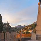 Vue sur l’arrière-pays de Menton à partir du Cimetière du Vieux Château