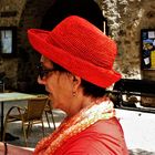 Vue sur le chapeau rouge à Saint Guilhem le Désert dans l'Hérault