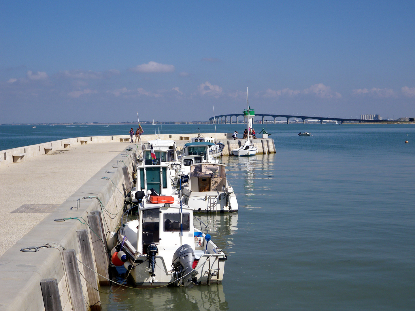 vue sur le pont de l'île de Ré !