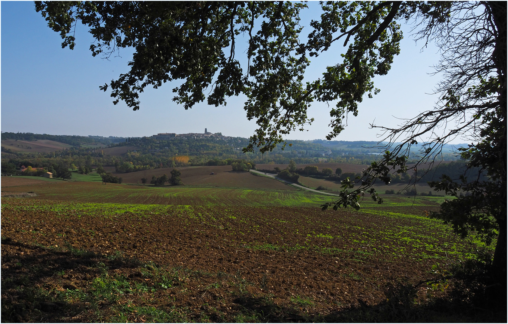 Vue sur Lectoure (Gers) en octobre