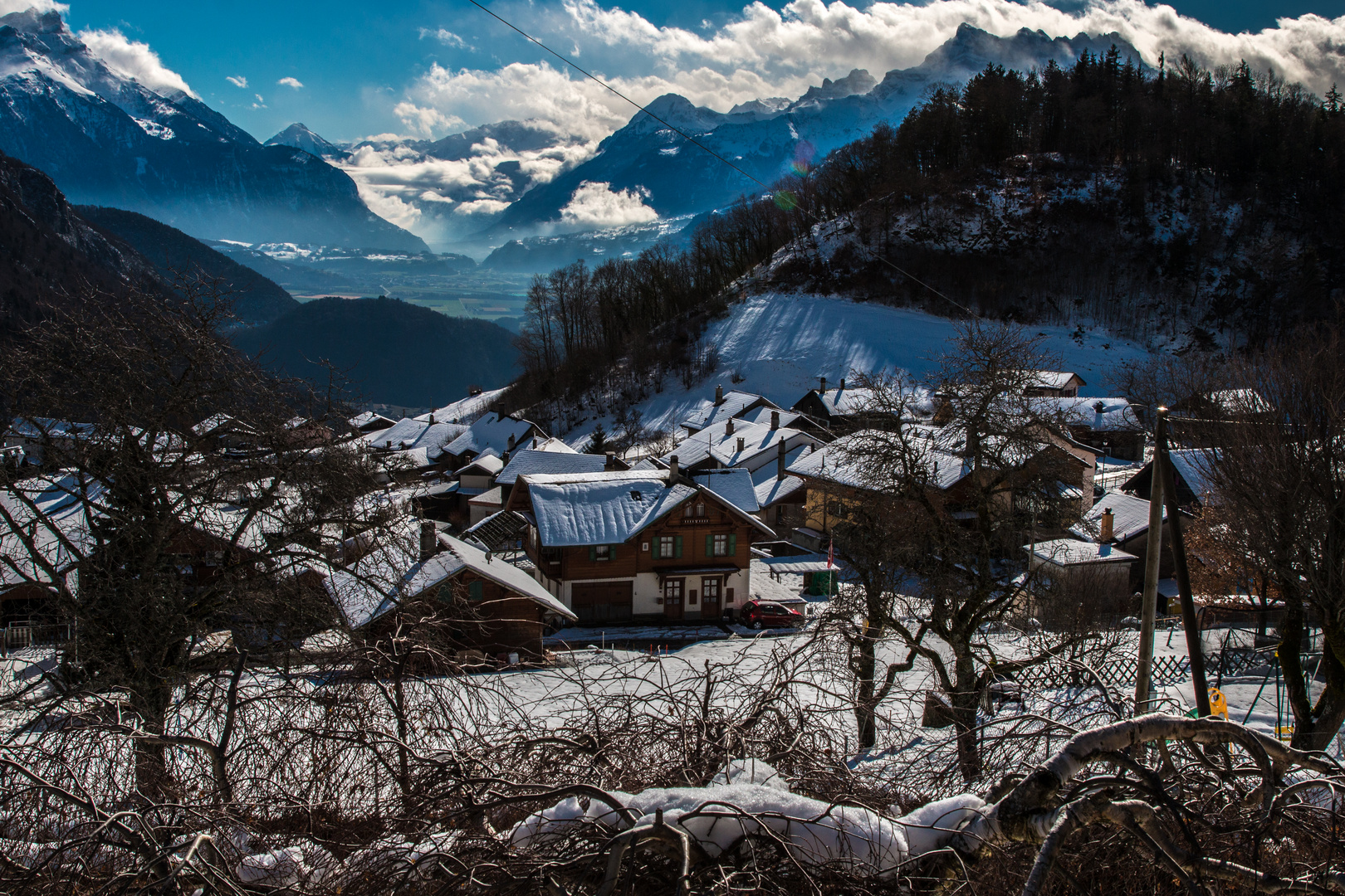 Vue sur les dents du midi depuis Corbeyrier.