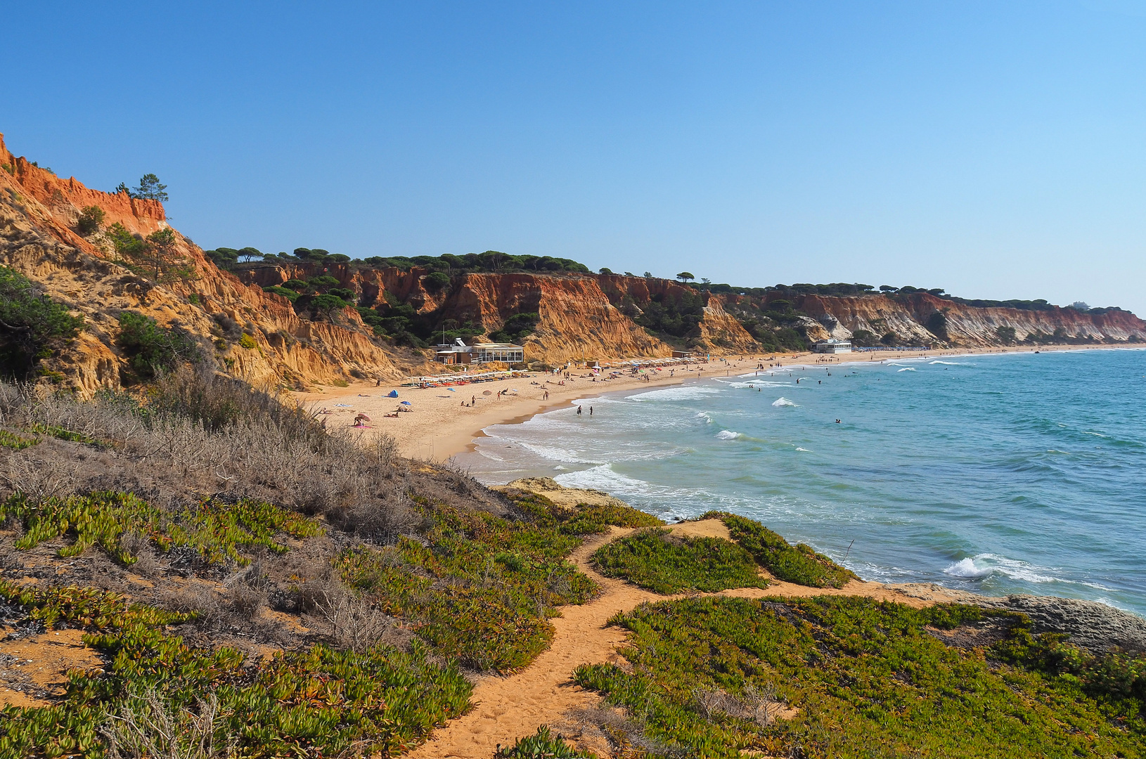 Vue sur les plages de Barranco et Falésia