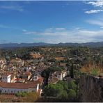 Vue sur l’est de Tortosa à partir de colline du Château de la Zuda (Parador) 