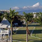 Vue sur l’hippodrome de Nouméa -- Aussicht auf die Pferderennbahn von Nouméa