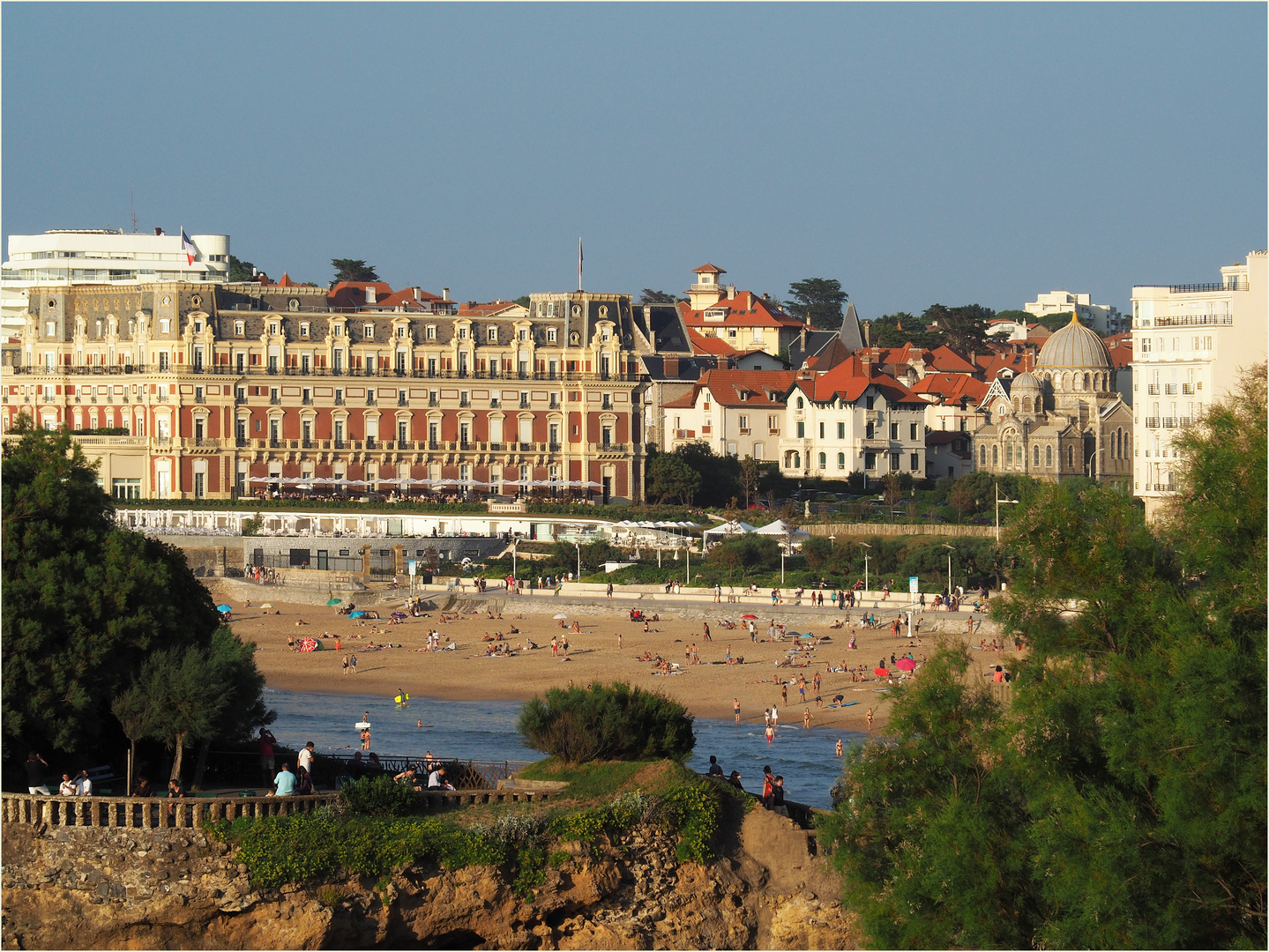 Vue sur l’Hôtel du Palais …