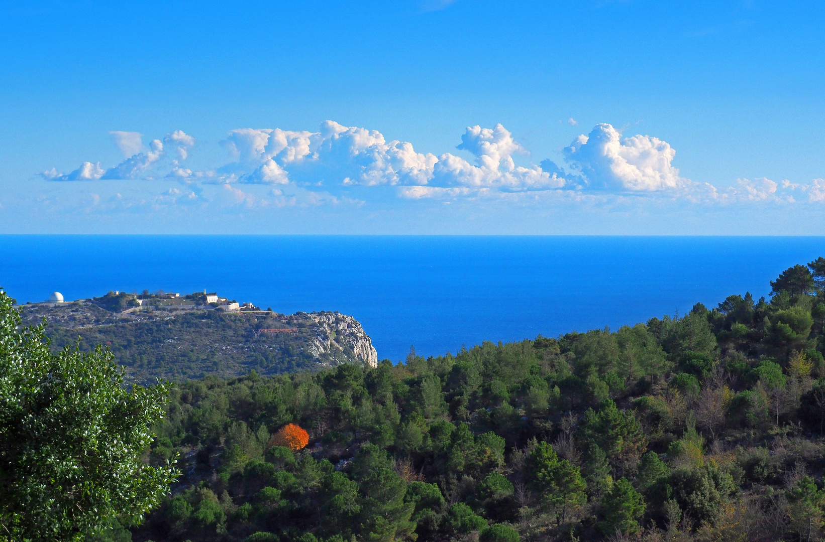 Vue sur mer et nuages   -  Col d’Eze