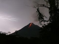 Vulkan im Gewitter