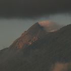 Vulkan mit Gewitterwolken - Guatemala