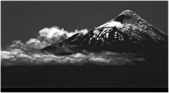 Vulkan Osorno mit Wolken ...