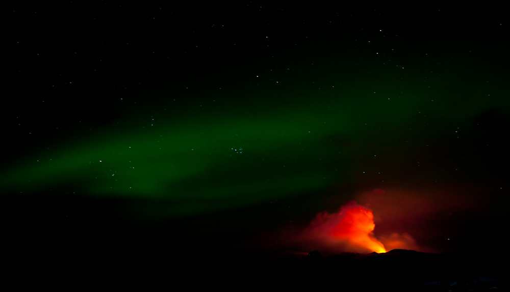 Vulkan und Nordlichter