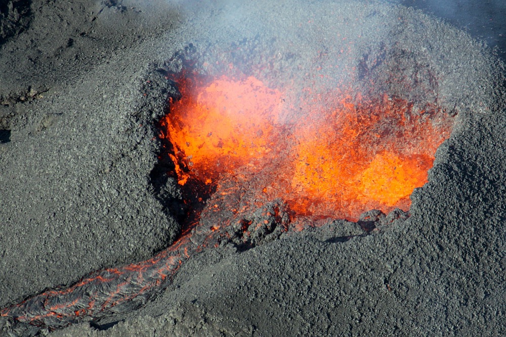 Vulkanausbruch am Piton de la Fournaise (2)