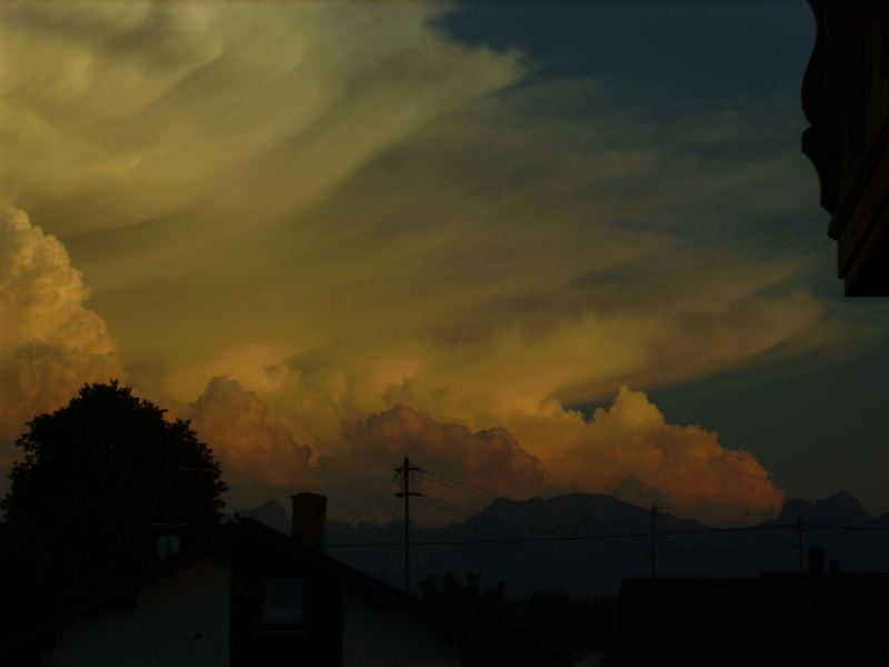 "Vulkanausbruch in den Alpen"