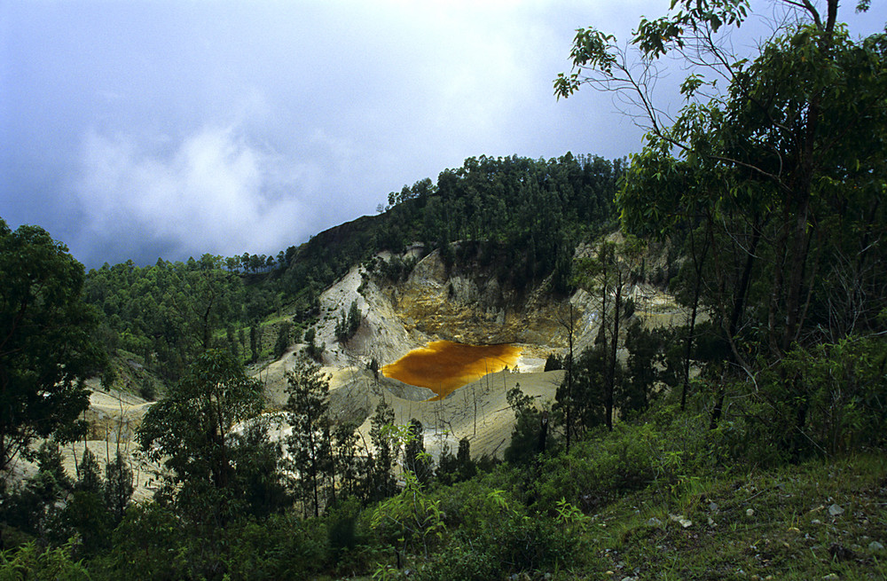 Vulkankrater auf Flores