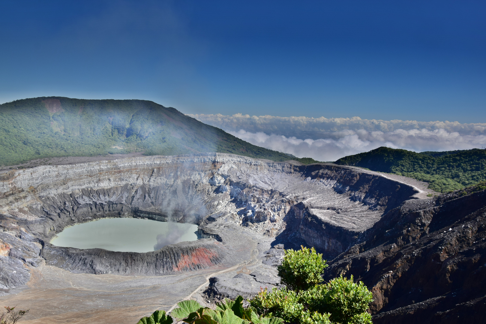 Vulkankrater in Costa Rica