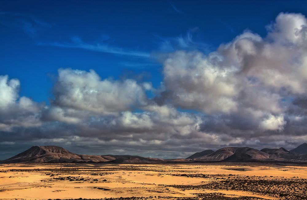 Vulkanos of Corralejo