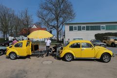 VW 1303 Käfer mit Wohnanhänger