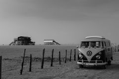 VW Bulli am Strand