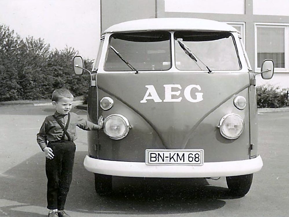 VW - Bulli eingescannte Aufnahme aus den 60er Jahren.