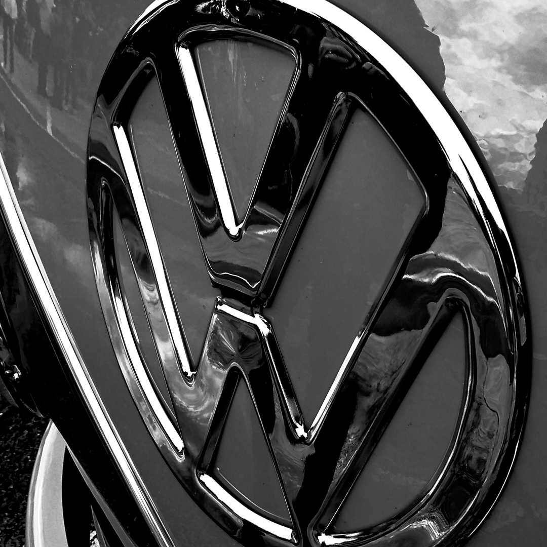 VW Bulli Emblem