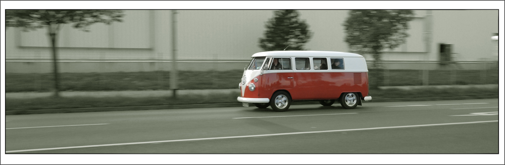 VW Bustreffen Hannover ( T1 bei der Anfahrt)