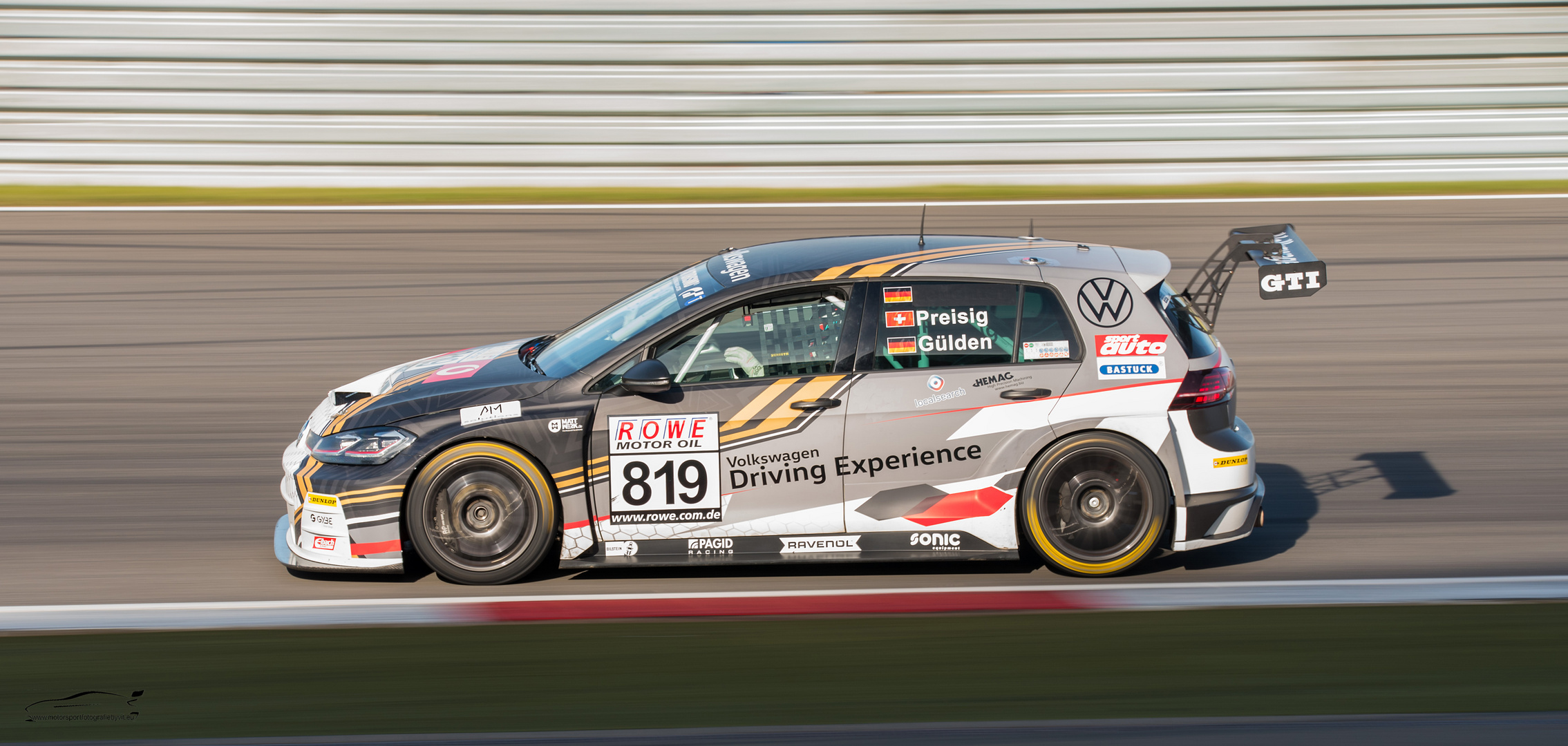 VW Golf TCR 