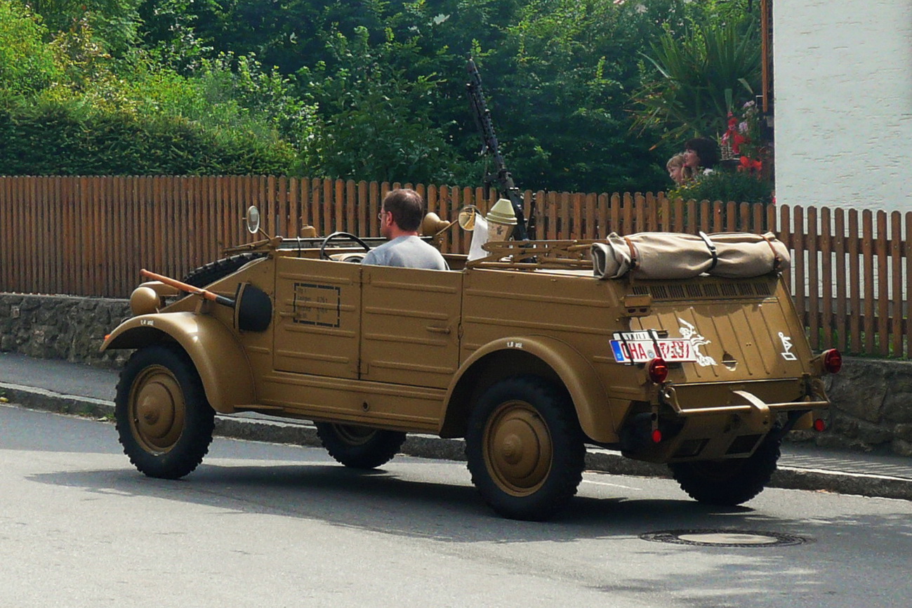 VW Kübelwagen im friedlichen Einsatz