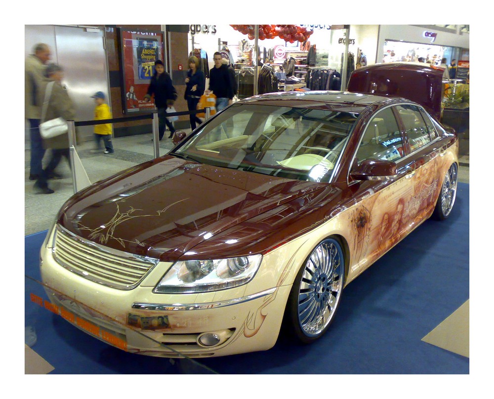 VW Phaeton der anderen Art (Airbrush)