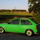 VW Polo G40 mit Kermit bei Sonnenuntergang