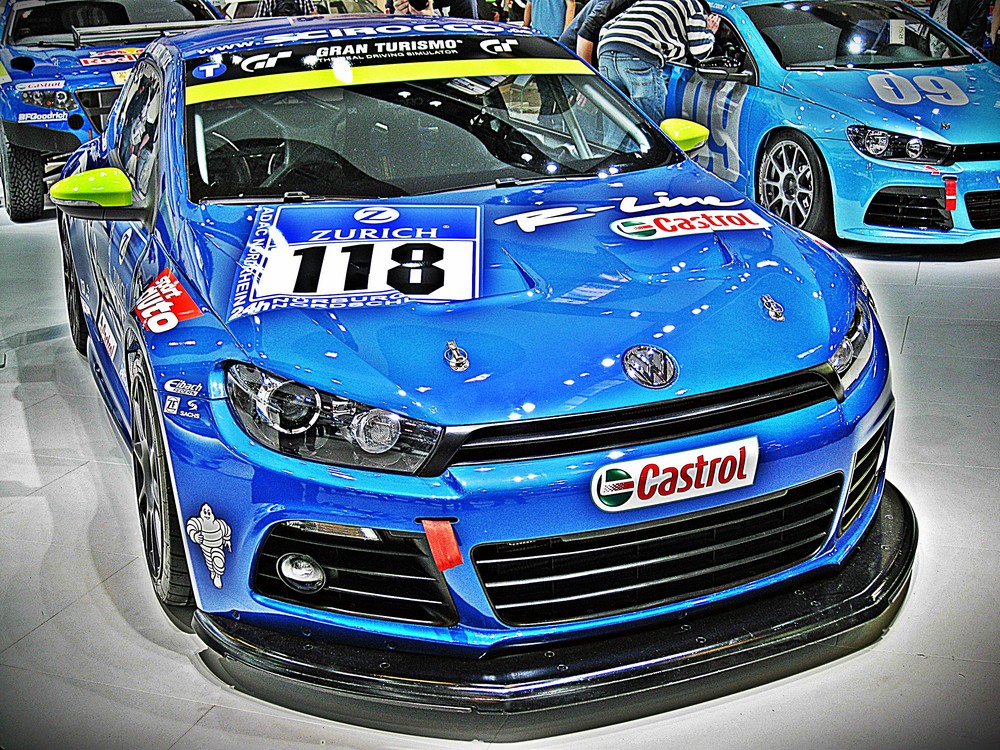 VW Scirocco R-line