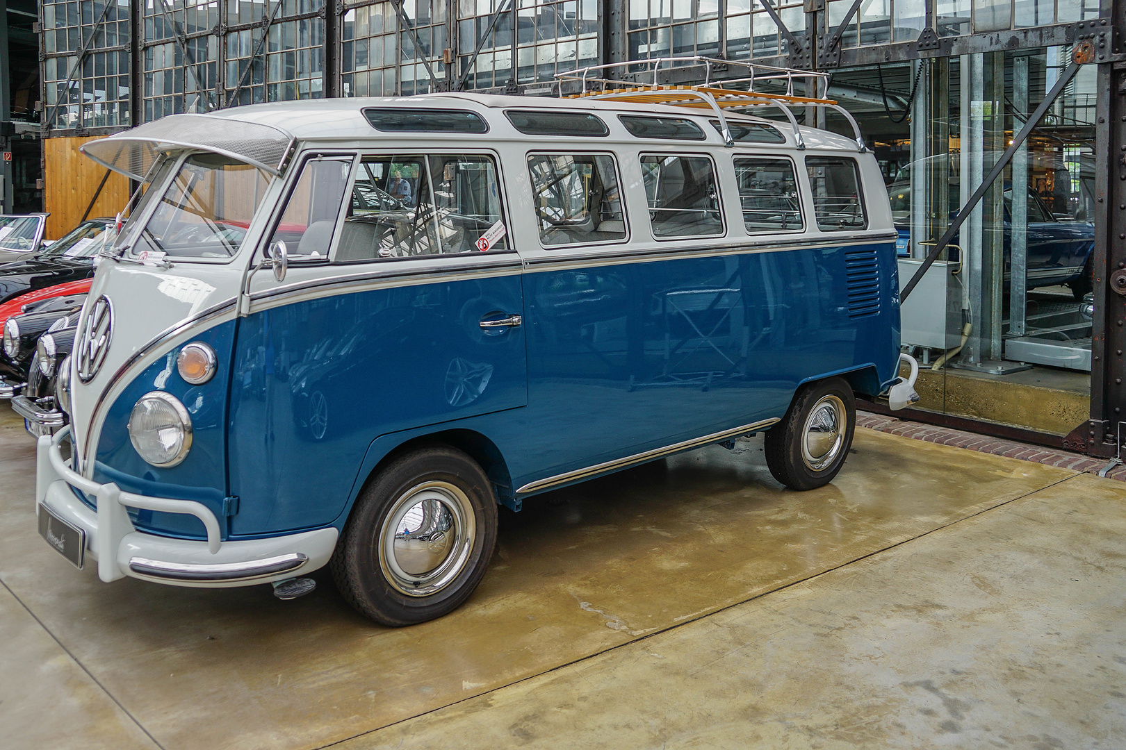 VW  T 1  " Samba Bus "