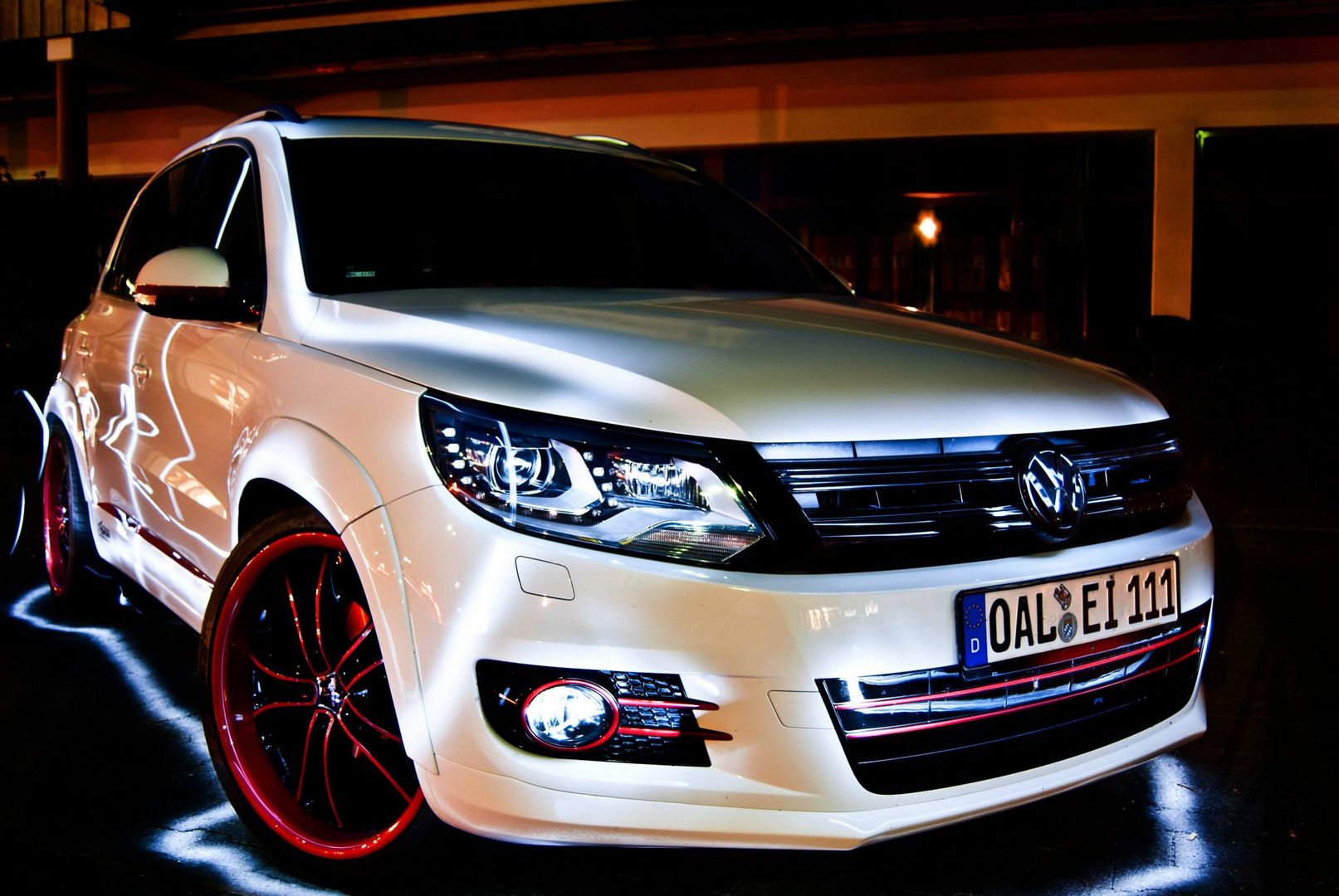 VW Tiguan Lightart Picture...