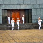 Wachablösung am Ho Chi Minh-Mausoleum 01