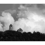 Wachenburg vor Wolkenberg