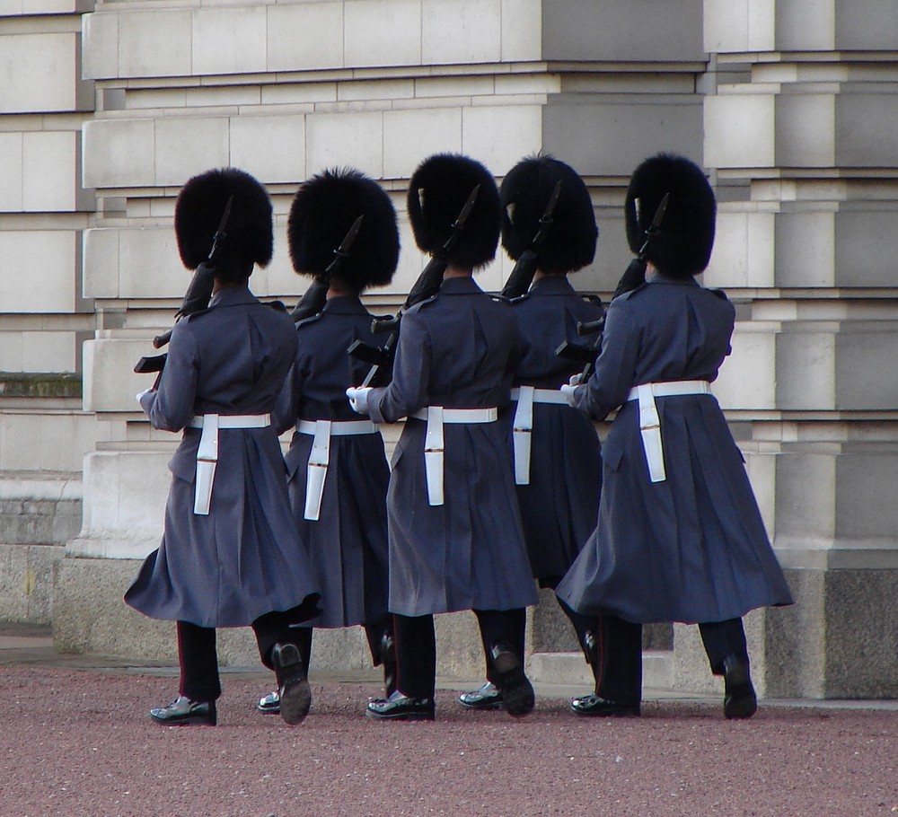 Wachposten vorm Buckingham Palace