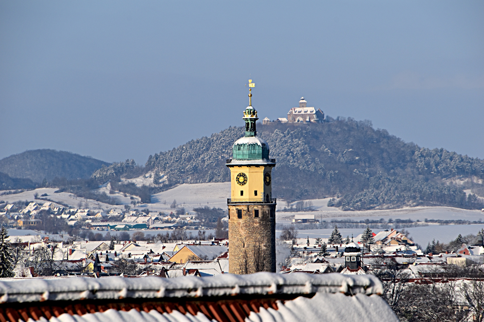 Wachsenburg und Neideckturm Arnstadt  im Winter 