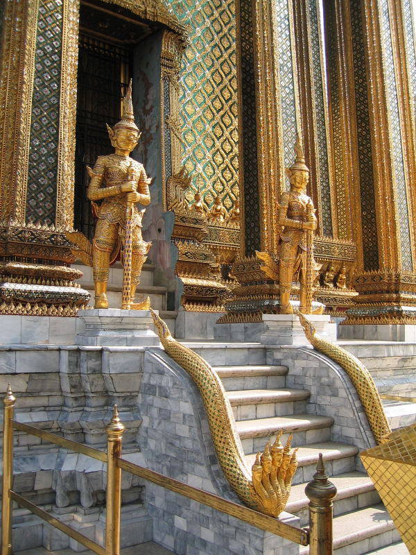 Wächterfiguren im Wat Phra Keo