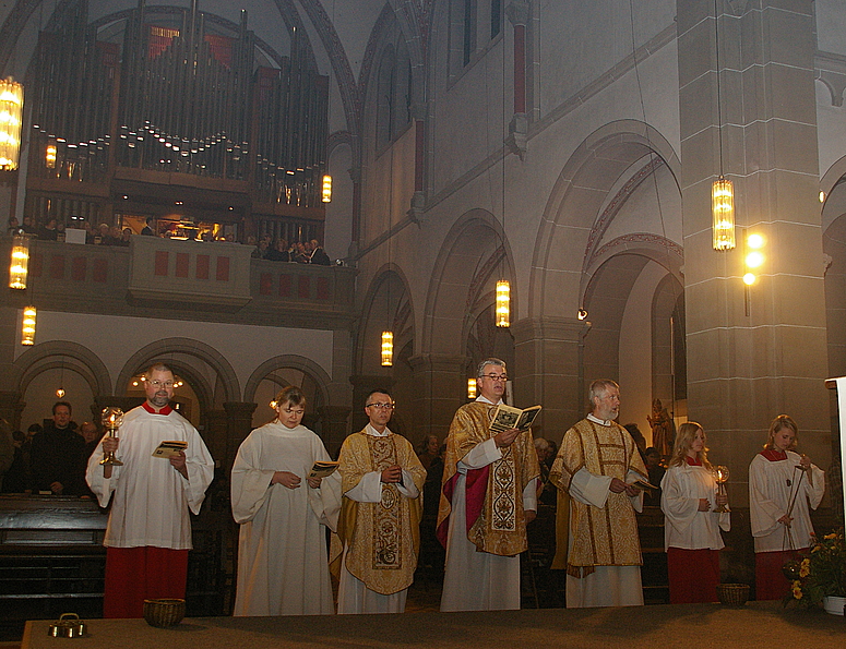 während der Orgelweihe in St. Nikolaus
