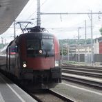 Während wir in Salzburg Hbf auf unseren Zug warteten....