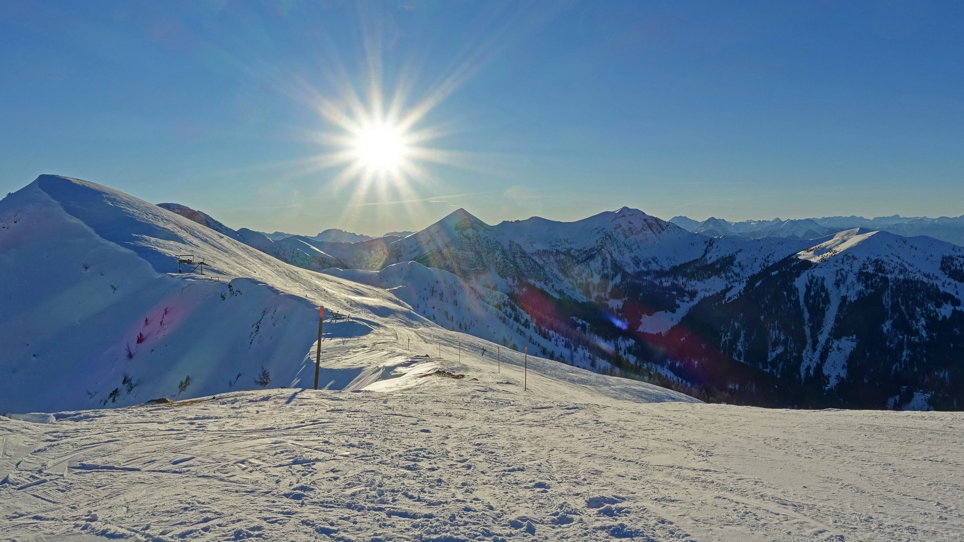 Wärmende Wintersonne am Goldeck-Gipfel