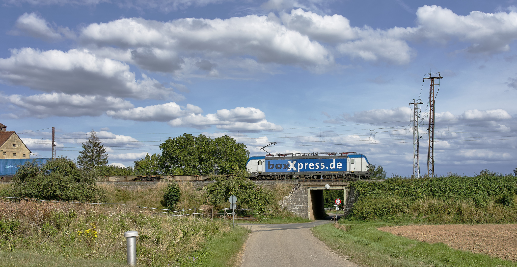 Wärmstube mit Schönwetterwolken