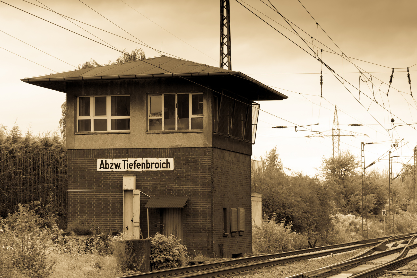 waerterhaeuschen-90a2270d-2592-40f5-9539