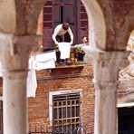 Wäsche aufhängen am Palazzo Contarini del Bovolo