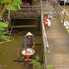 Wäsche waschen am Mekong