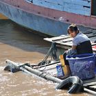 Wäschewaschen am Mekong