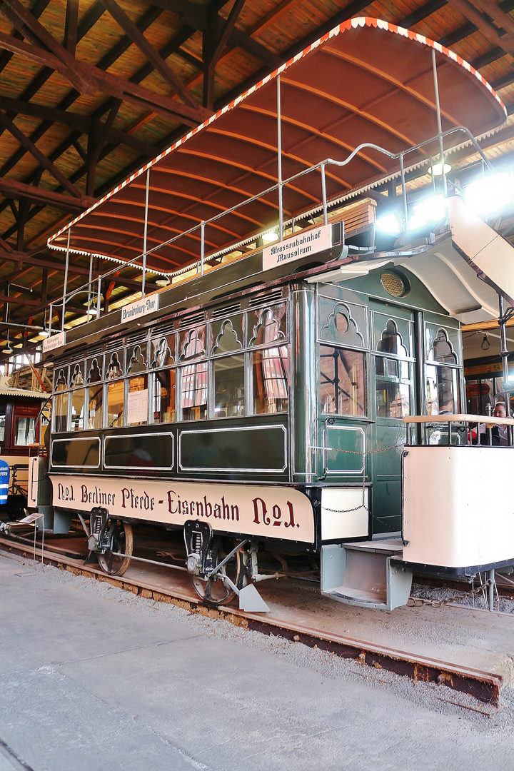 Wagen 1 der Pferde Eisenbahn mit Oberdeck