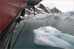 Waggonwaybreen in Magdalenenfjorden...