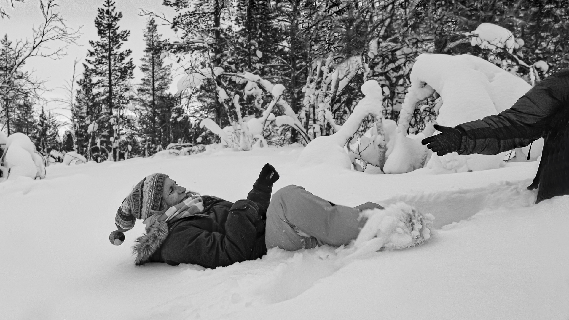 Wahre Freunde erkennt man im Schnee (2) .... oder auch nicht :-)))